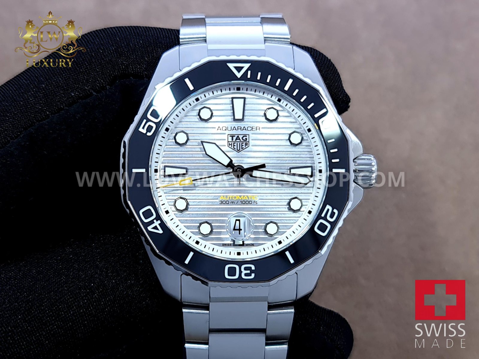 TAG Heuer Aquaracer 300M 43mm Professional 300M Grey Silver Dial Black Ceramic Bezel Full Steel