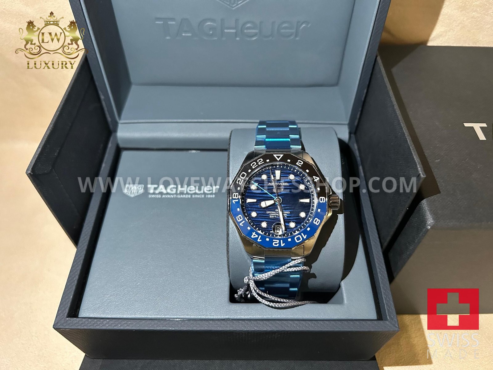 TAG Heuer Aquaracer 300M Professional GMT 42mm
