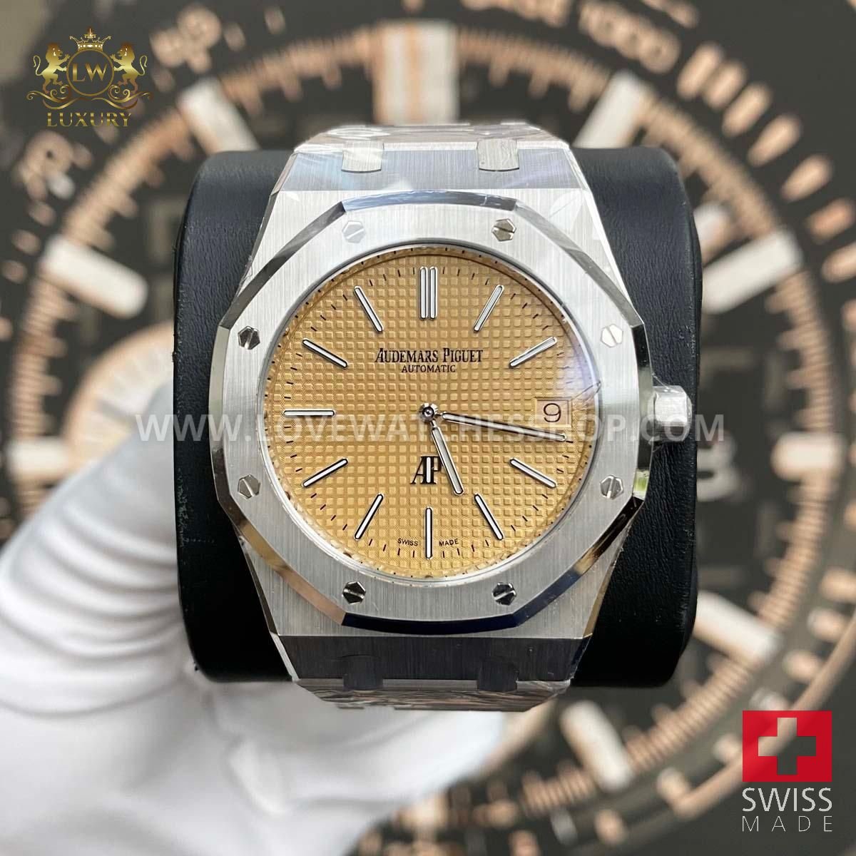 Audemars Piguet Limited Edition Royal Oak "Jumbo" Extra-Thin 39mm 15202BC Salmon Dial Pre-Owned