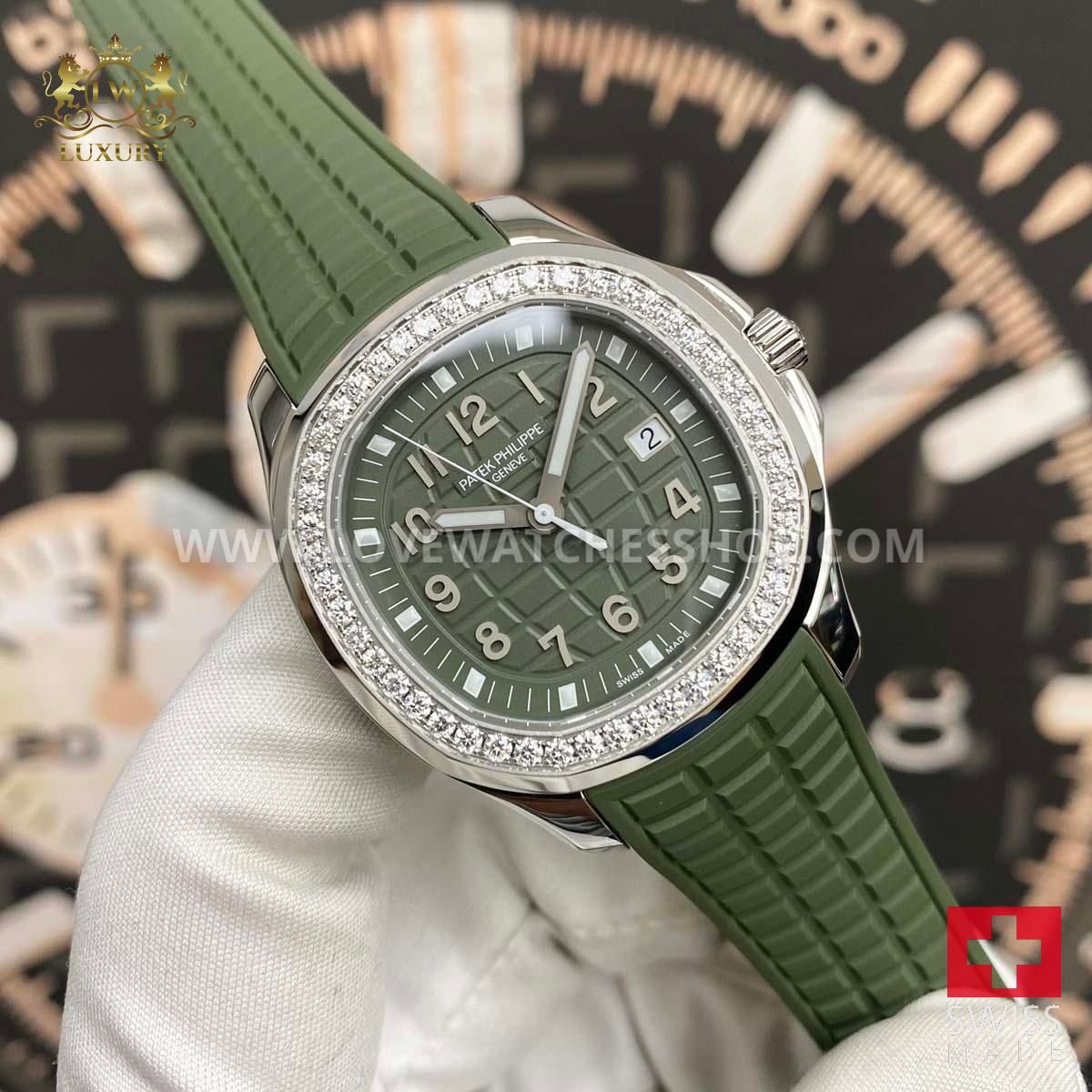 Patek Philippe Aquanaut Luce Quartz 38mm 5267-200A-011 Green Dial