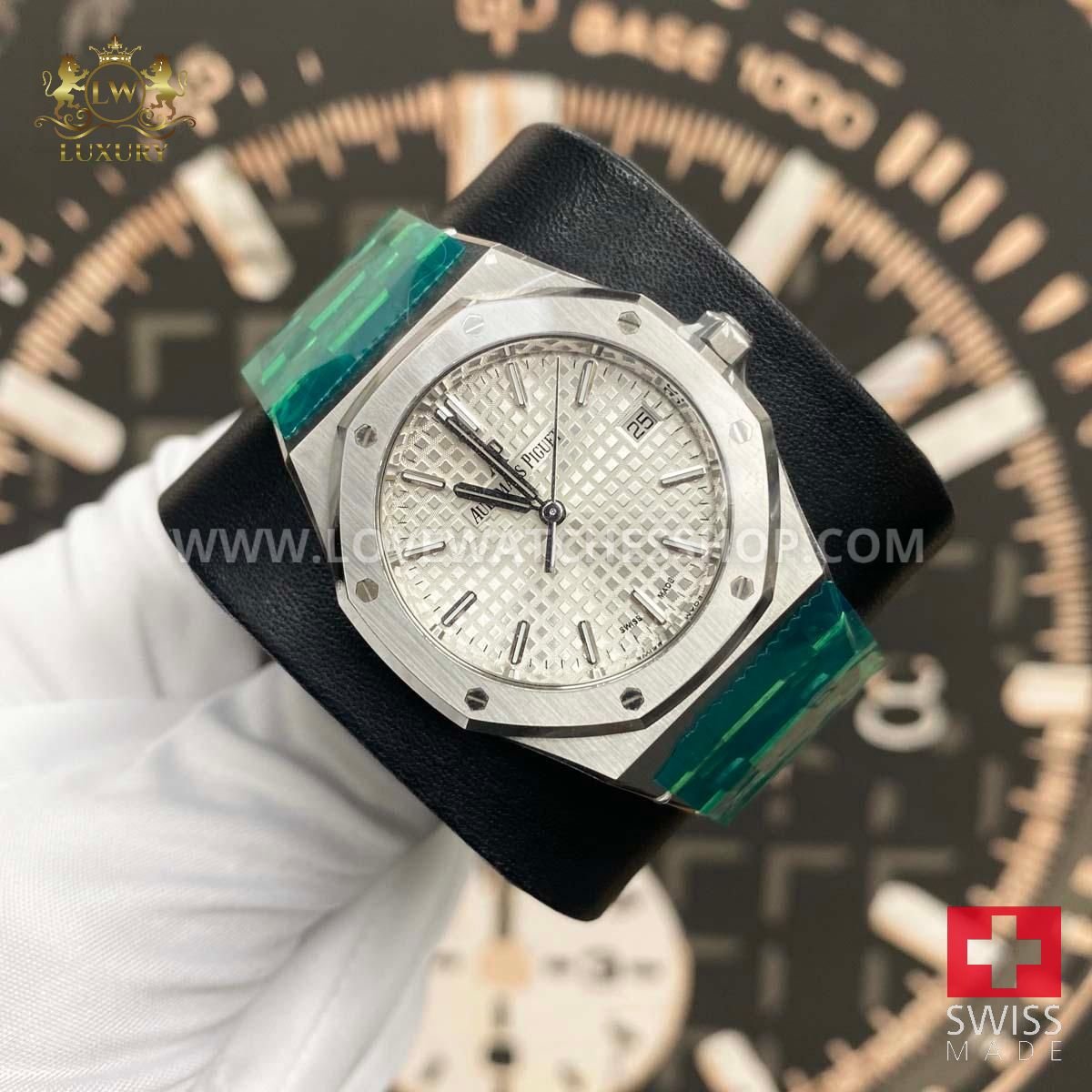 Audemars Piguet Royal Oak 34mm 77350ST Silver Dial
