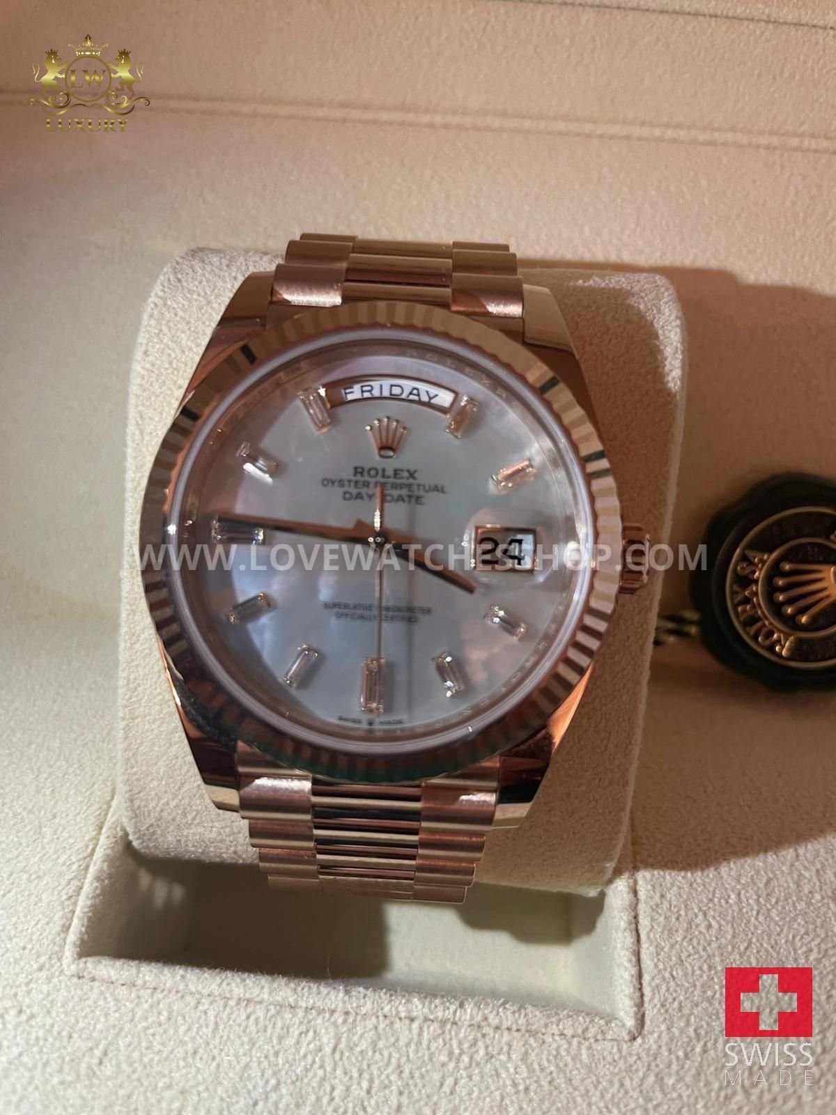 Rolex Day-Date 40 Mother of pearl baguette